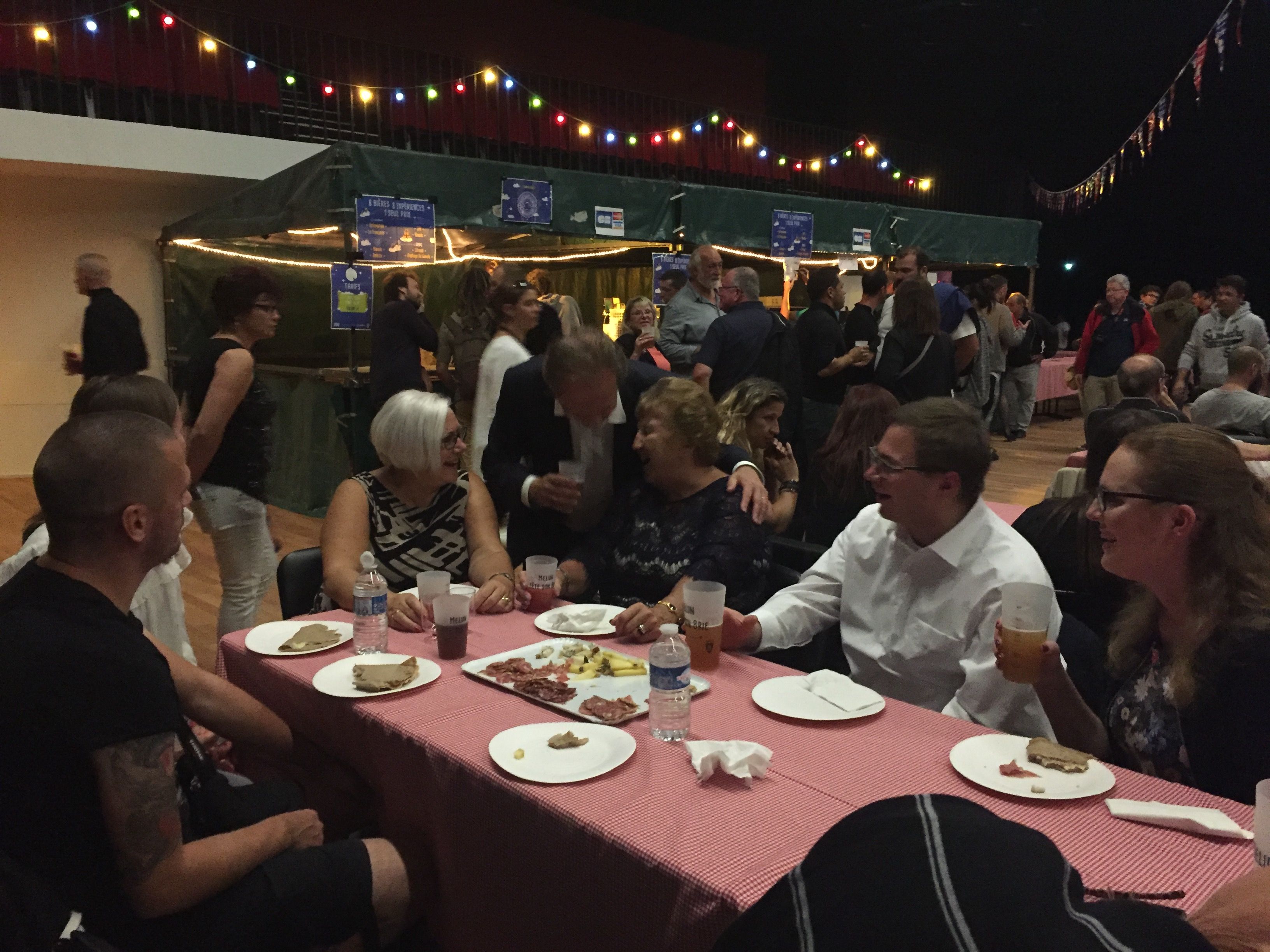 Grande Soirée des Terroirs avec Le Maire Louis Vogel et la déléguation étrangère Grande Soirée des Terroirs avec Le Maire Louis Vogel et la déléguation étrangère